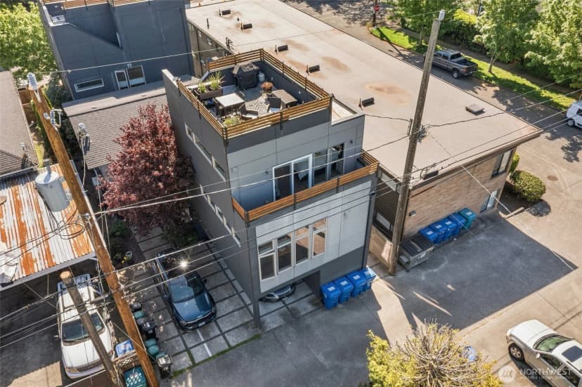 Property photo for 5953 Fauntleroy Way Sw #d, Seattle photo 25