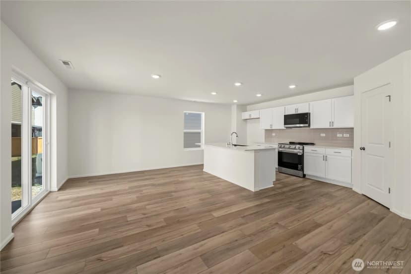 Property photo for 32313 Bryant Road, Sultan photo 9