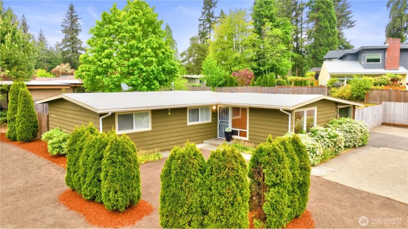 Property photo for 1520 143rd Avenue Se #98007, Bellevue photo 2
