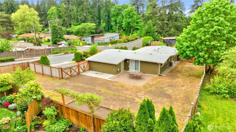Property photo for 1520 143rd Avenue Se #98007, Bellevue photo 6