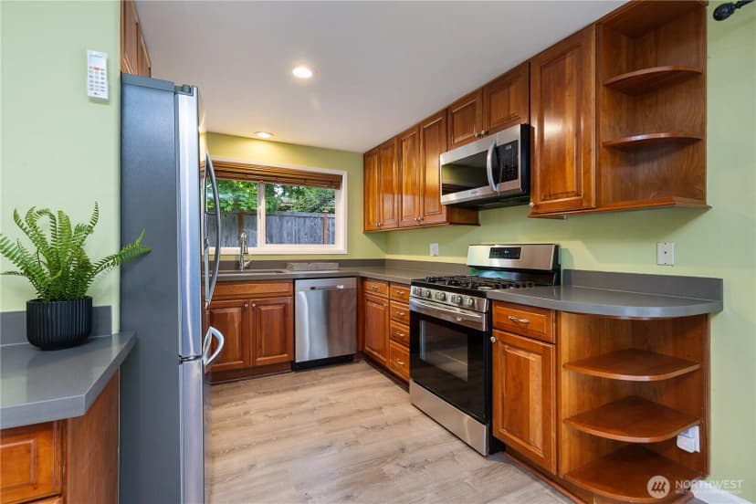 Property photo for 1520 143rd Avenue Se #98007, Bellevue photo 19
