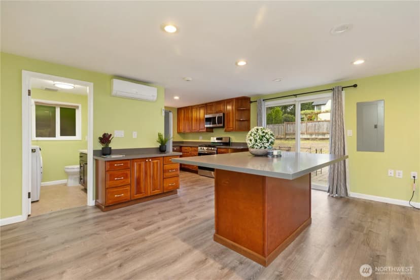 Property photo for 1520 143rd Avenue Se #98007, Bellevue photo 14