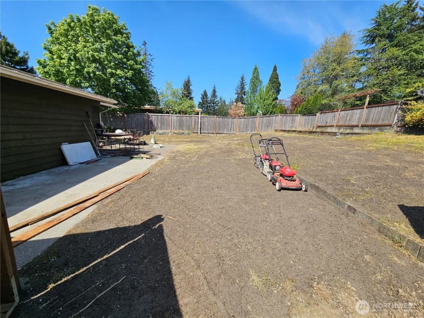 Property photo for 1520 143rd Avenue Se #98007, Bellevue photo 35