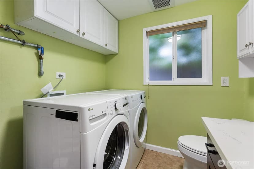 Property photo for 1520 143rd Avenue Se #98007, Bellevue photo 25