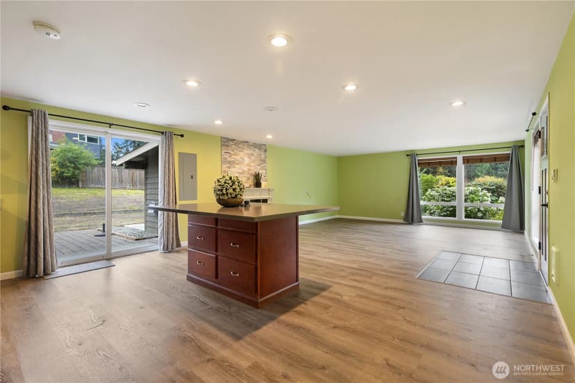 Property photo for 1520 143rd Avenue Se #98007, Bellevue photo 20