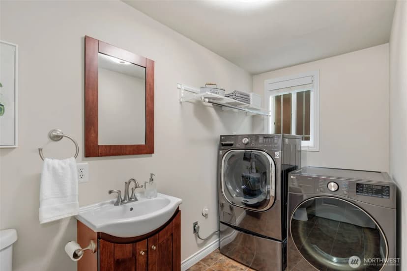 Property photo for 7918 115th Avenue Se, Newcastle photo 21