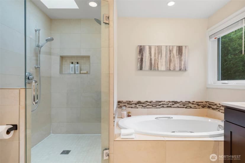 Property photo for 7918 115th Avenue Se, Newcastle photo 27