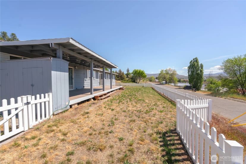 Property photo for 504 Ash Street, Omak photo 16