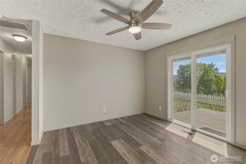 Property photo for 504 Ash Street, Omak photo 9
