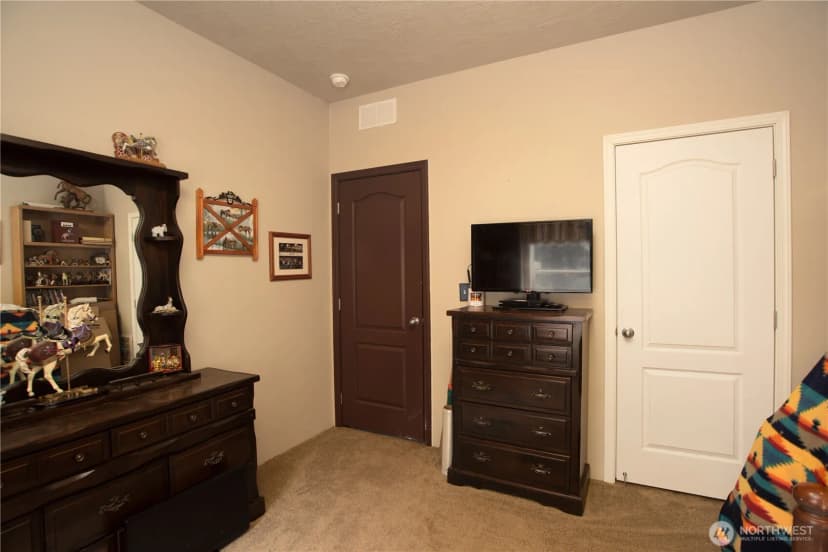 Property photo for 31610 114th Street E, Graham photo 9