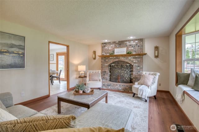 Property photo for 912 W Simpson Avenue, Montesano photo 2