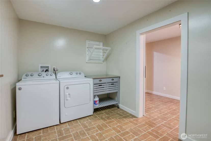 Property photo for 912 W Simpson Avenue, Montesano photo 17