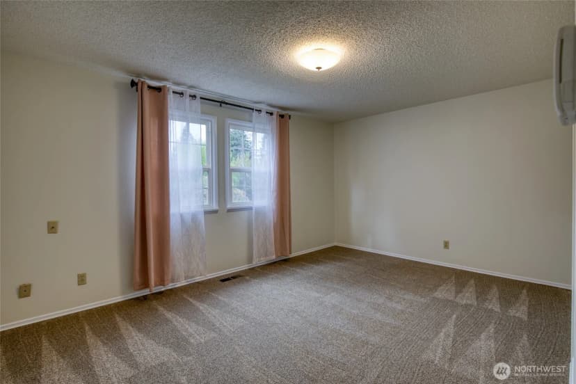 Property photo for 912 W Simpson Avenue, Montesano photo 29