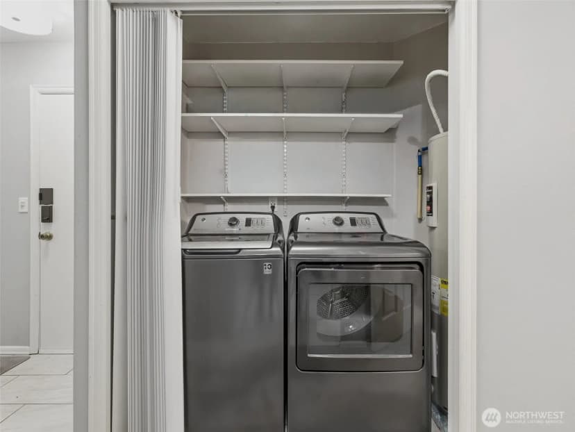 Property photo for 18501 Se Newport Way #h136, Issaquah photo 22