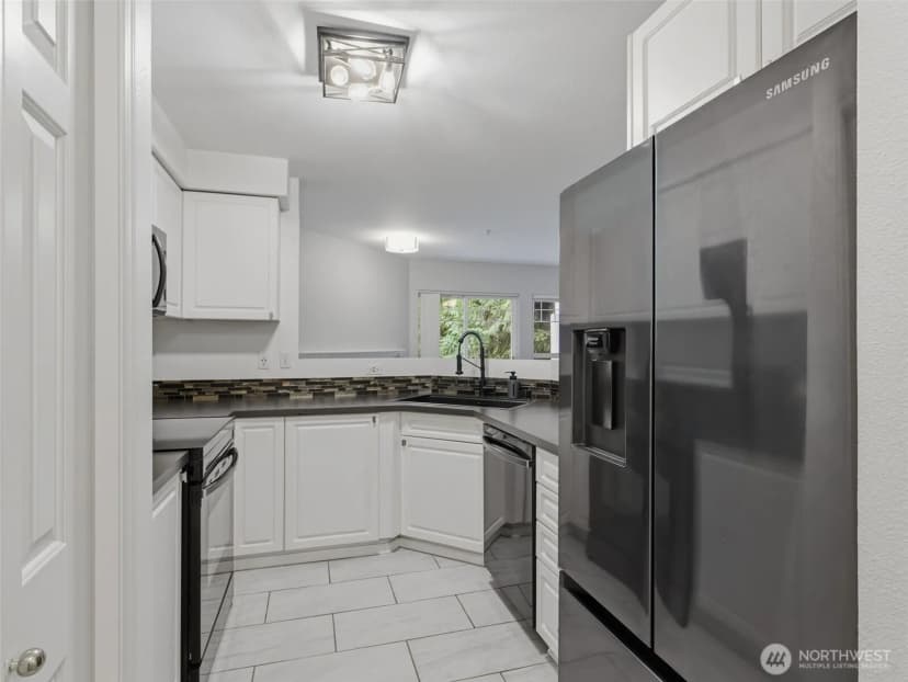 Property photo for 18501 Se Newport Way #h136, Issaquah photo 13