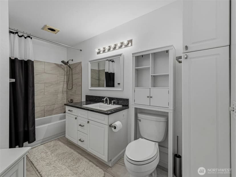 Property photo for 18501 Se Newport Way #h136, Issaquah photo 23