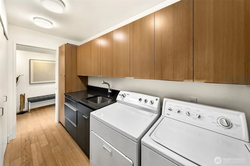 Property photo for 2400 Aurora Avenue N #210, Seattle photo 19