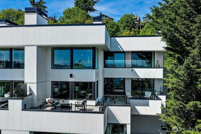 Property photo for 2400 Aurora Avenue N #210, Seattle