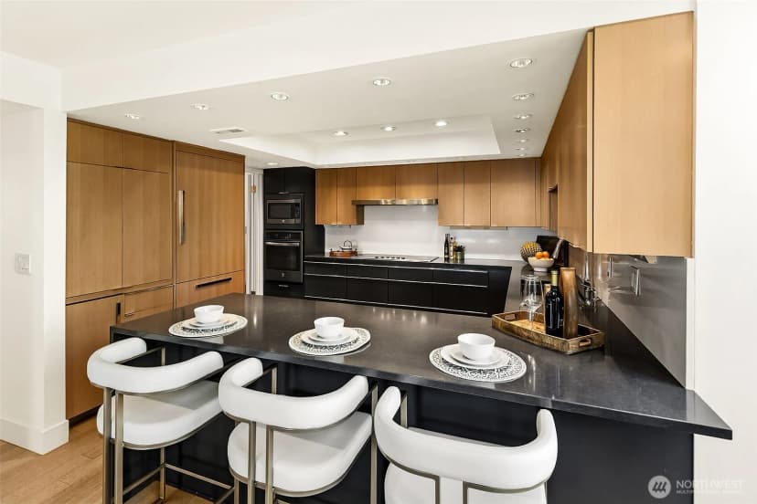 Property photo for 2400 Aurora Avenue N #210, Seattle photo 15