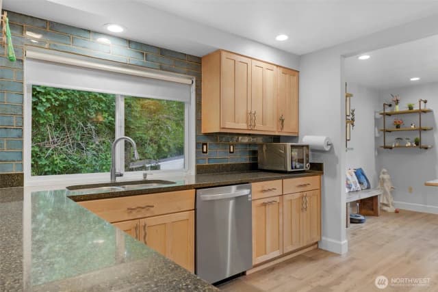 Property photo for 10414 Sw 110th Street, Vashon photo 5