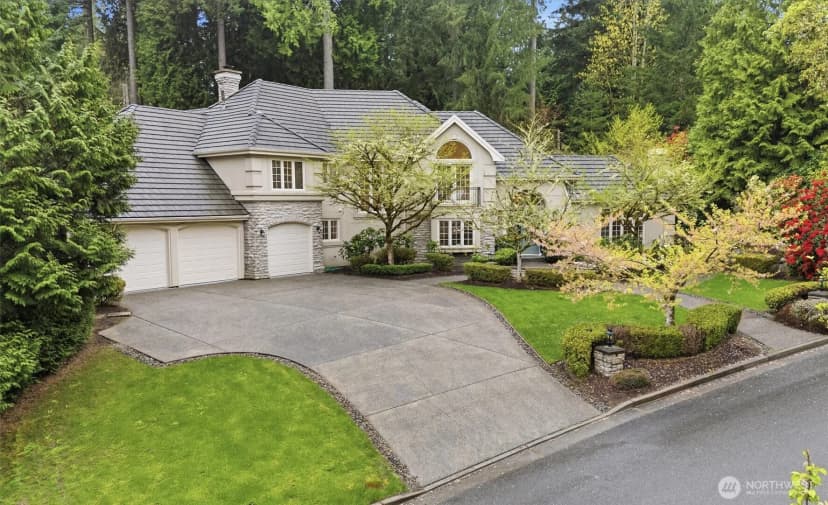 Property photo for 13799 Ne 32nd Place, Bellevue