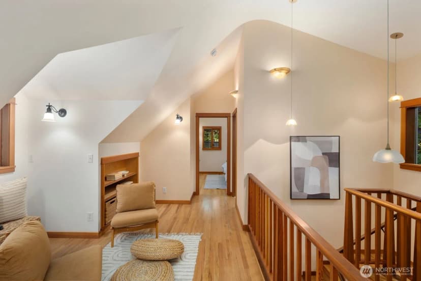 Property photo for 12746 10th Avenue Ne, Seattle photo 25