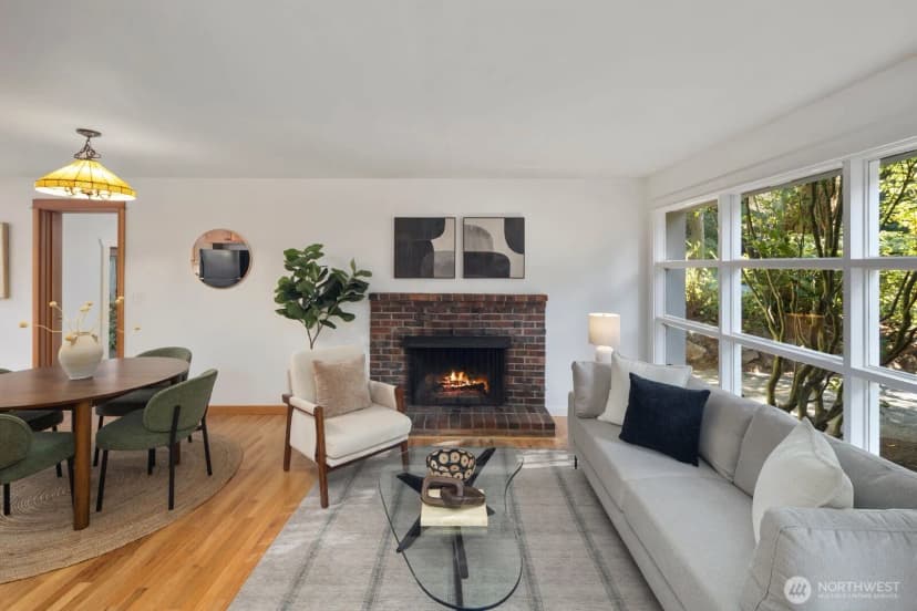 Property photo for 12746 10th Avenue Ne, Seattle photo 5