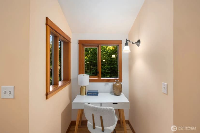 Property photo for 12746 10th Avenue Ne, Seattle photo 21