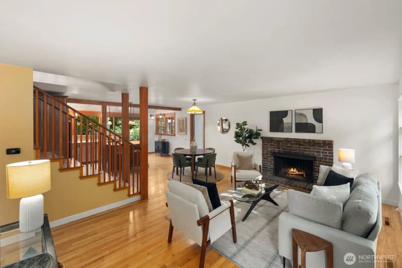 Property photo for 12746 10th Avenue Ne, Seattle photo 4