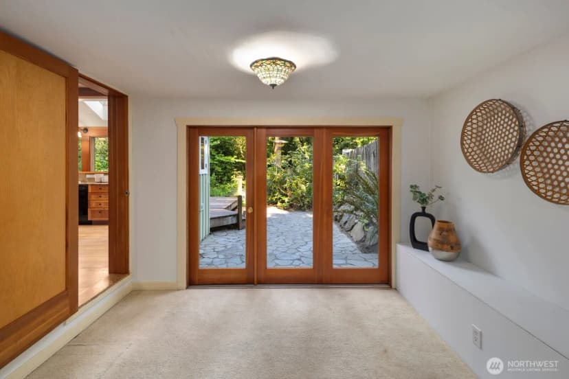 Property photo for 12746 10th Avenue Ne, Seattle photo 15