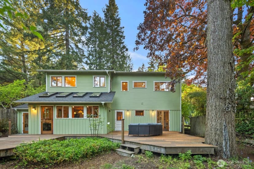 Property photo for 12746 10th Avenue Ne, Seattle photo 32