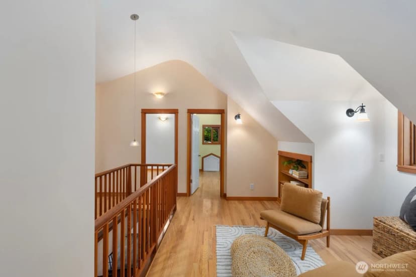 Property photo for 12746 10th Avenue Ne, Seattle photo 26