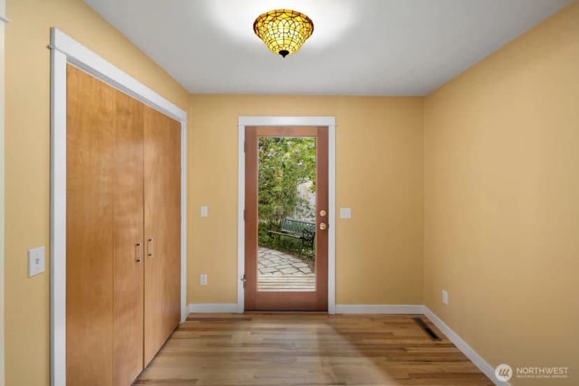 Property photo for 12746 10th Avenue Ne, Seattle photo 19