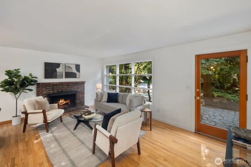 Property photo for 12746 10th Avenue Ne, Seattle photo 6