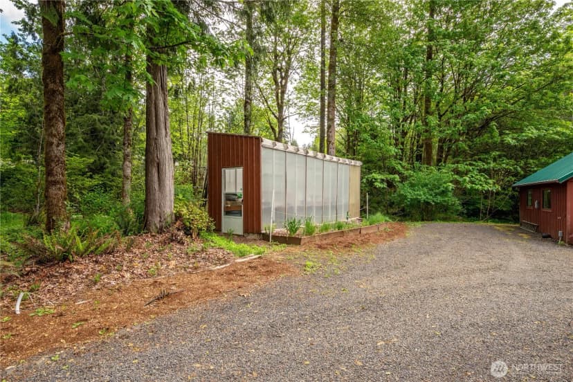 Property photo for 1975 Coal Creek Road, Longview photo 31