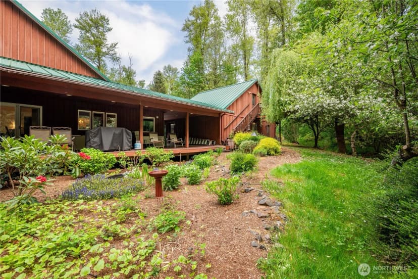 Property photo for 1975 Coal Creek Road, Longview photo 32