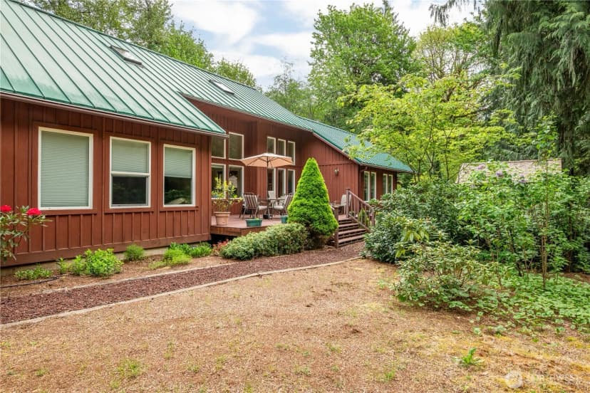 Property photo for 1975 Coal Creek Road, Longview photo 7