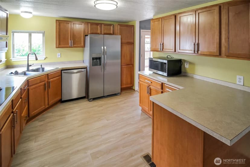 Property photo for 7112 141st Avenue E, Sumner photo 6