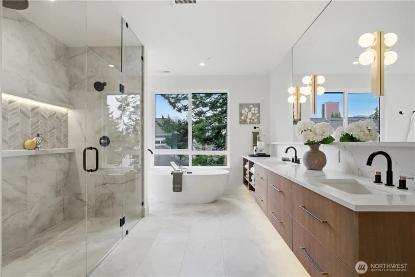 Property photo for 10411 Ne 17th Street, Bellevue photo 19