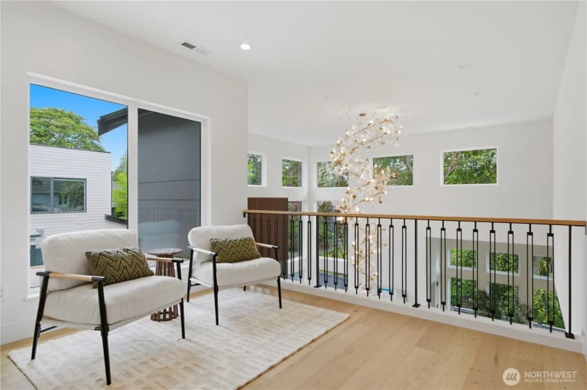 Property photo for 10411 Ne 17th Street, Bellevue photo 24