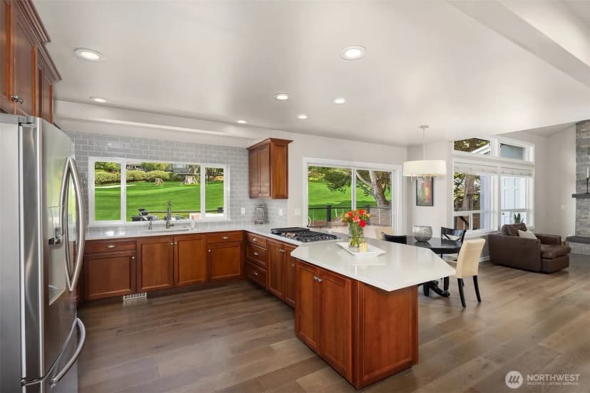 Property photo for 20724 Ne 142nd Street, Woodinville photo 14