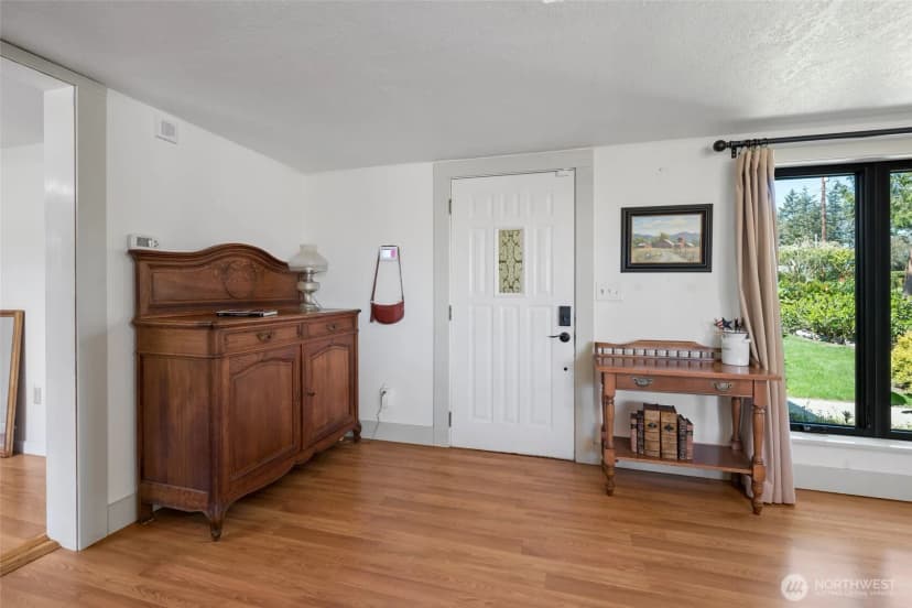 Property photo for 305 Nw Coveland Street, Coupeville photo 19