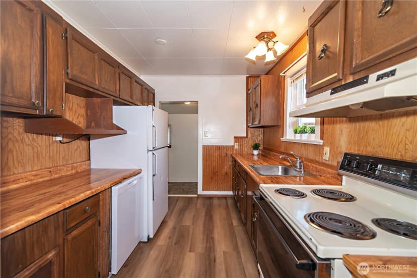 Property photo for 415 W 11th Avenue, Ellensburg photo 6