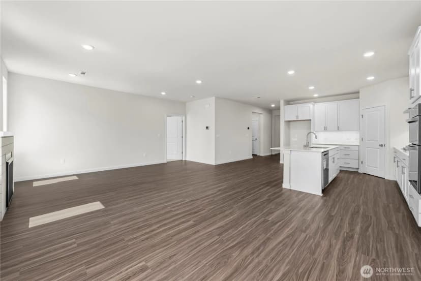 Property photo for 5981 Thornhill Avenue Sw, Port Orchard photo 14