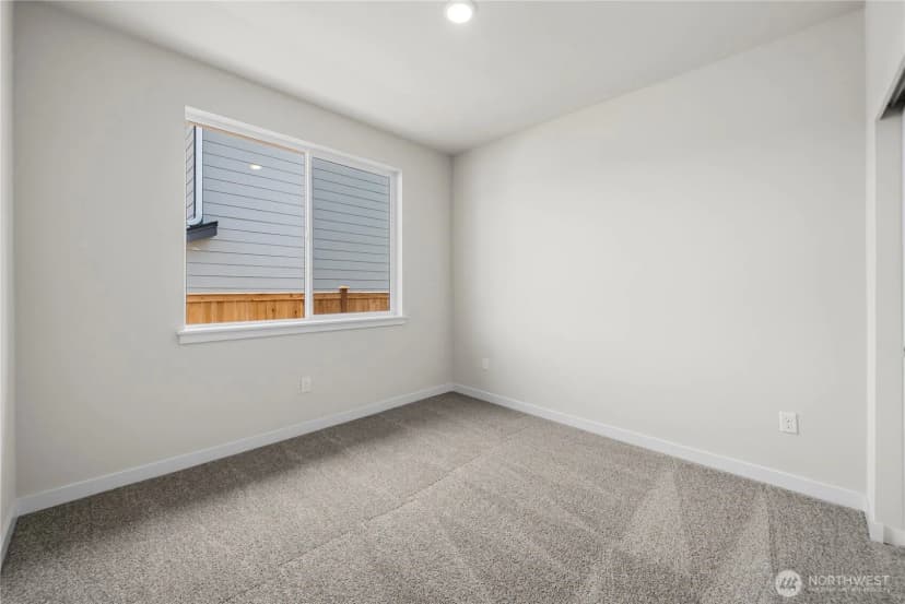 Property photo for 5981 Thornhill Avenue Sw, Port Orchard photo 8