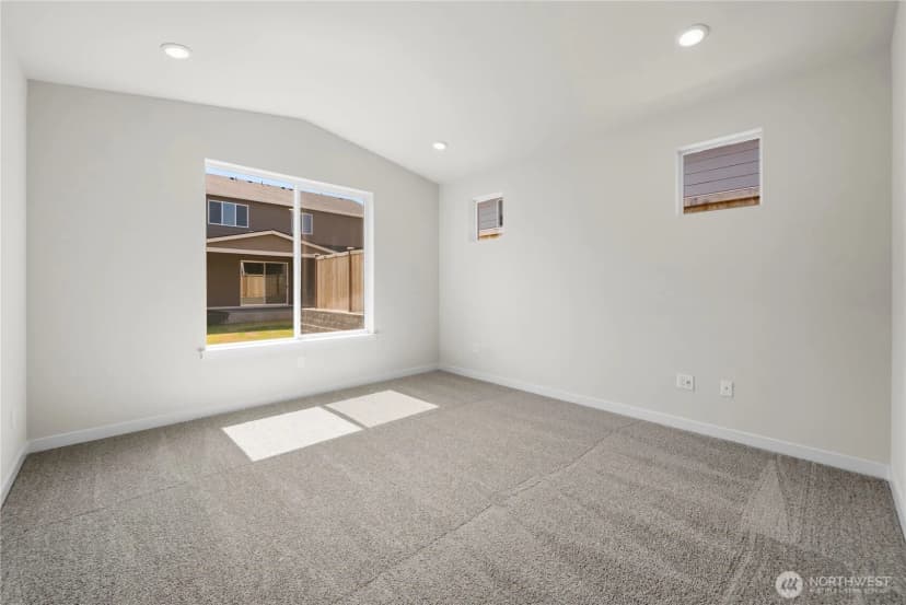 Property photo for 5981 Thornhill Avenue Sw, Port Orchard photo 22