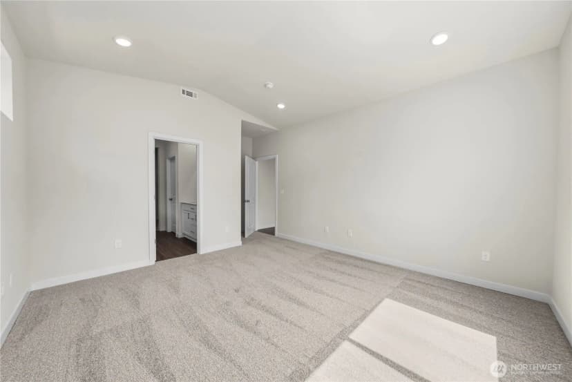 Property photo for 5981 Thornhill Avenue Sw, Port Orchard photo 24