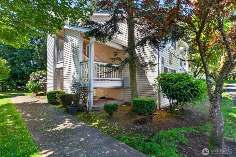 Property photo for 19230 Forest Park Drive Ne #a201, Lake Forest Park photo 28