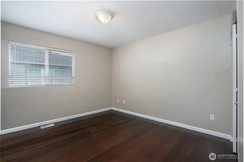 Property photo for 6533 63rd Street W, University Place photo 18