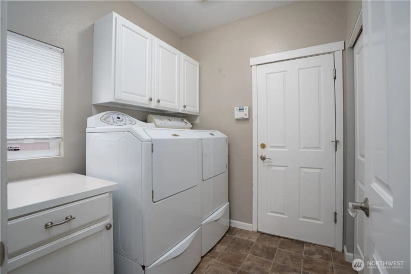 Property photo for 6533 63rd Street W, University Place photo 11